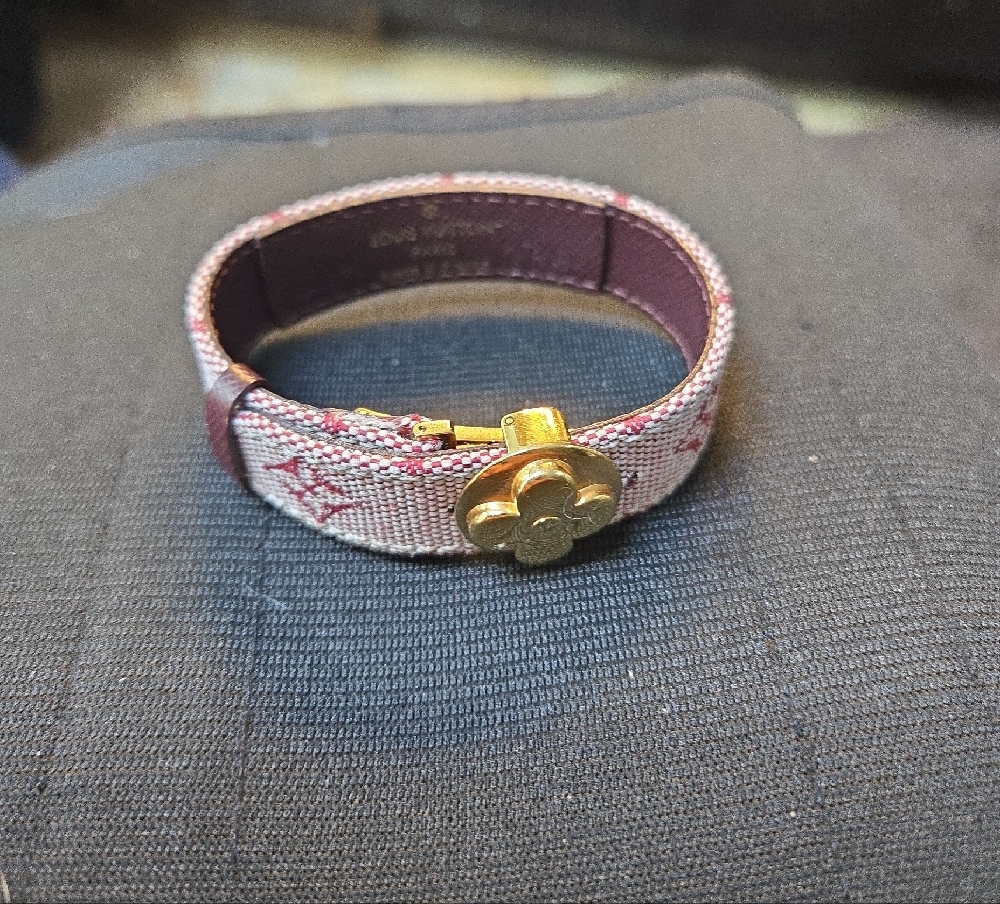 Authentic LOUIS VUITTON Monogram Mini Canvas Good Luck Bracelet - Picture 4 of 15